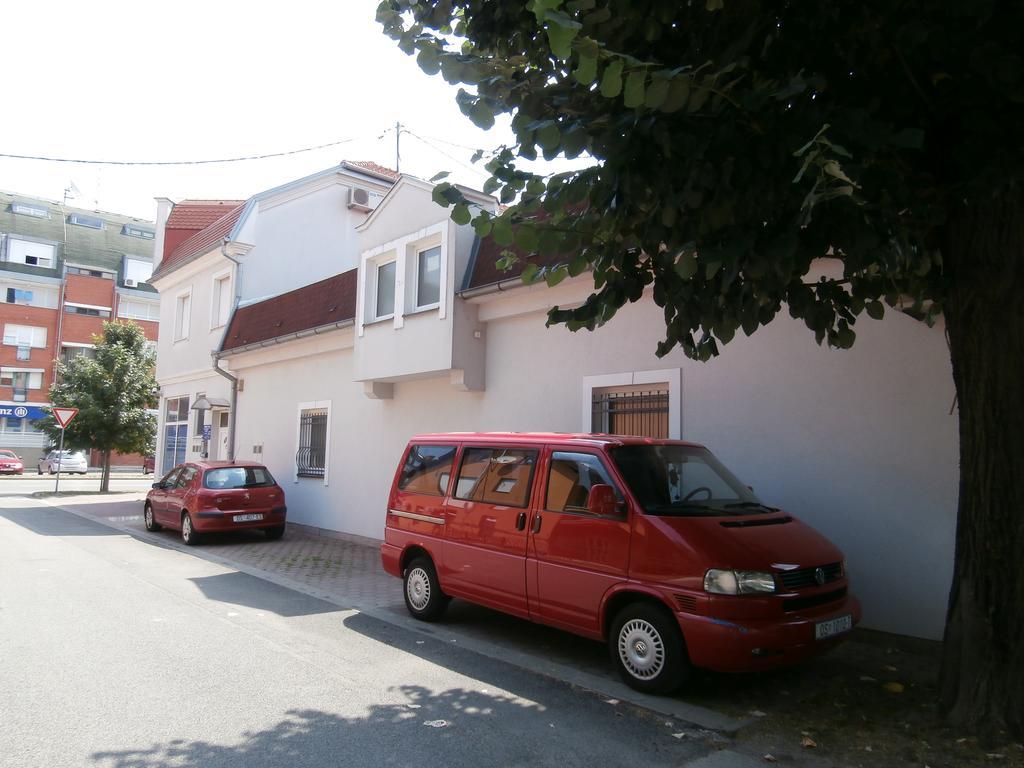 Guest House Talas Osijek Exterior photo